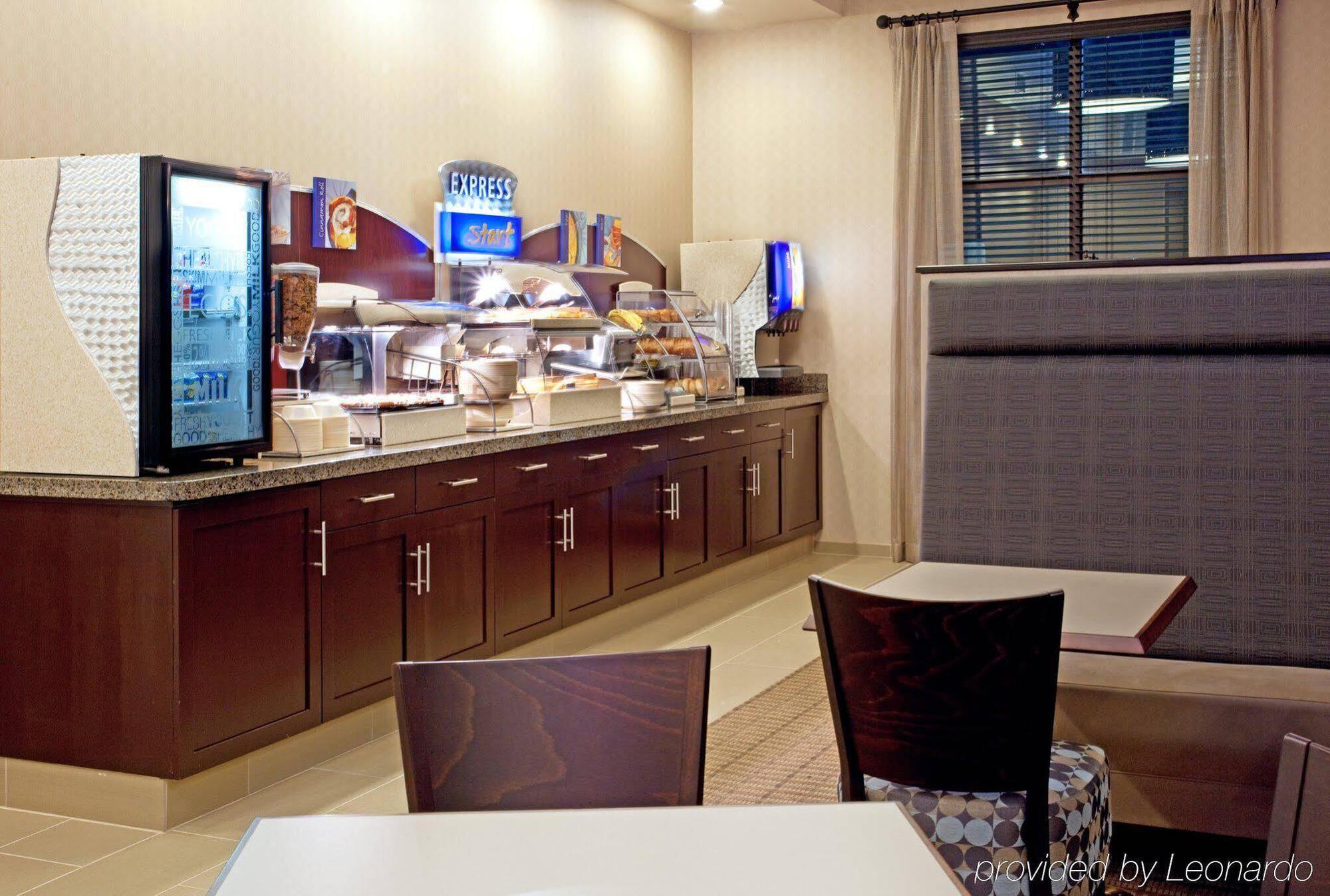 Holiday Inn Express Hotel & Suites Port Arthur, An Ihg Hotel Esterno foto